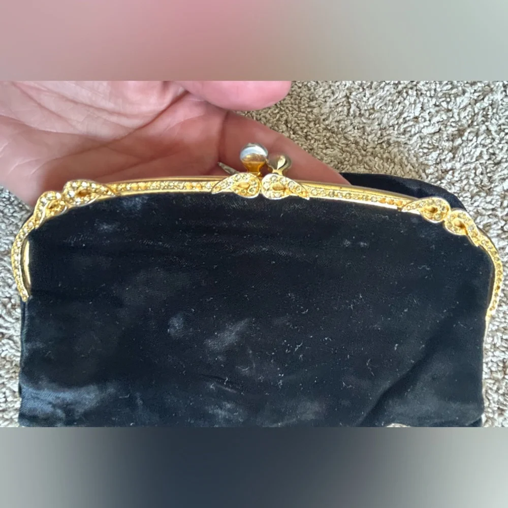 Vintage‎ INGBER Black/ Gold Velvet Small Fold Over Clutch USA Made